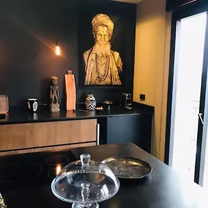 La Taman Au Centre De Appartement